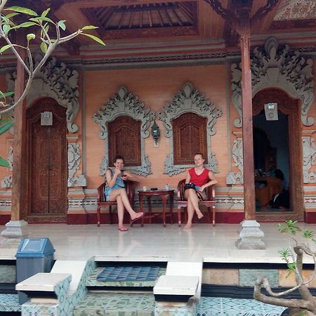 Ray Homestay Batununggul المظهر الخارجي الصورة