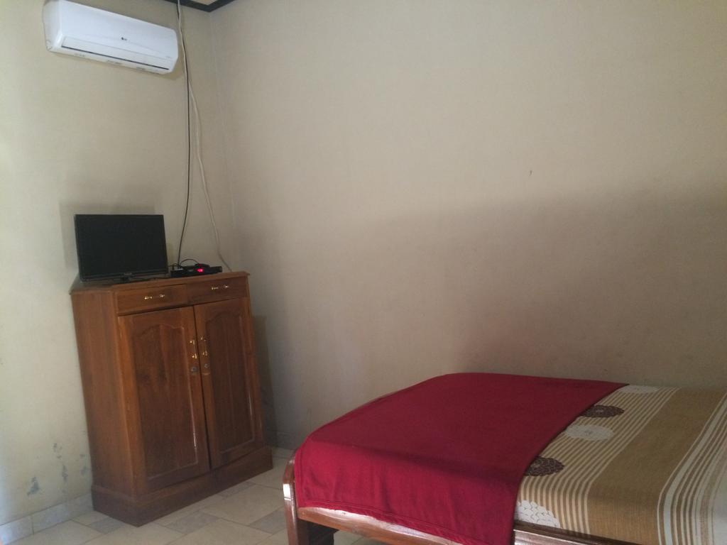 Ray Homestay Batununggul المظهر الخارجي الصورة