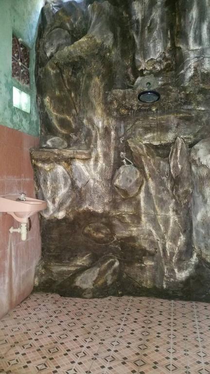 Ray Homestay Batununggul المظهر الخارجي الصورة