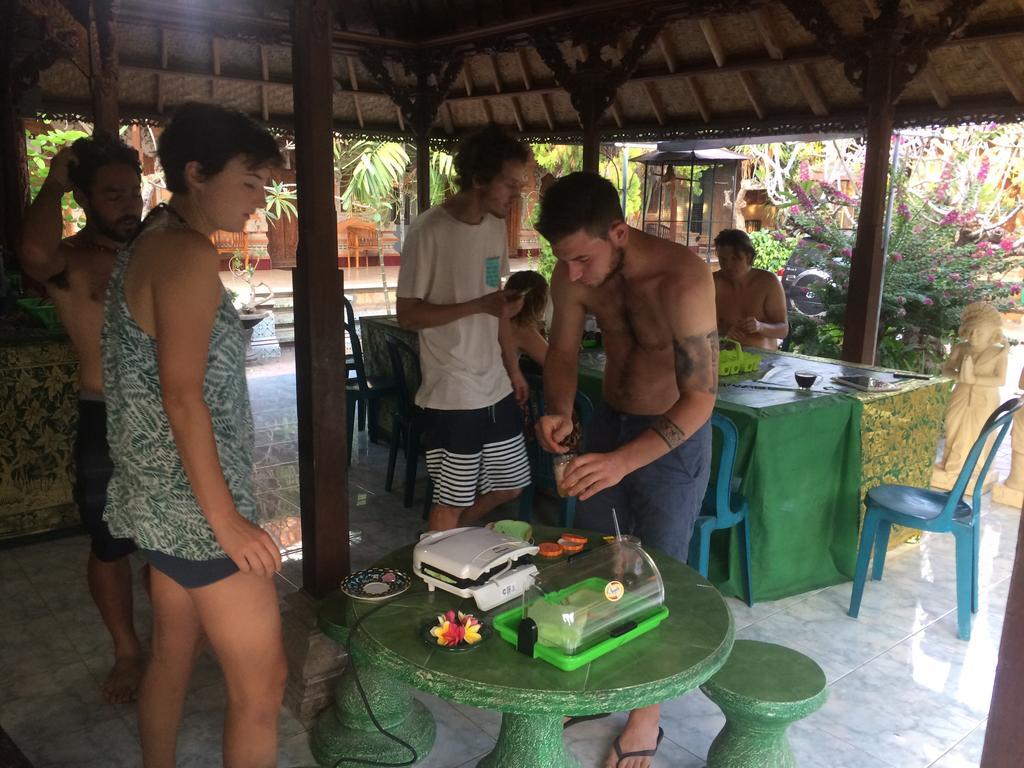 Ray Homestay Batununggul المظهر الخارجي الصورة
