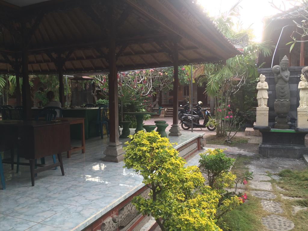 Ray Homestay Batununggul المظهر الخارجي الصورة